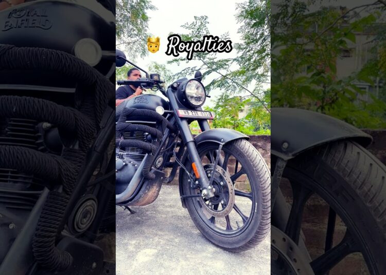 Royal is Royalty 🫅 #barshadasshorts #youtubeshorts #punjabisong #royal enfield l