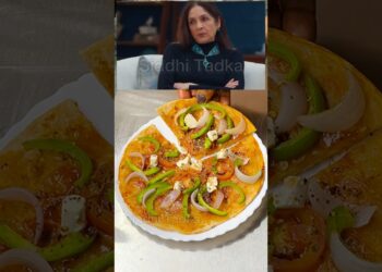 Neena Gupta viral rotiza recipe | Roti Pizza#food#shorts#youtube#celebrity#recipe #bollywood #viral