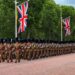 Hundreds of Royal Guards March in Perfect Formation Along The Mall 🇬🇧