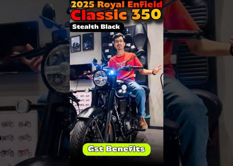 2025 Royal Enfield Classic 350 Stealth Black Onroad Price | Classic 350 Black #shorts #royalenfield