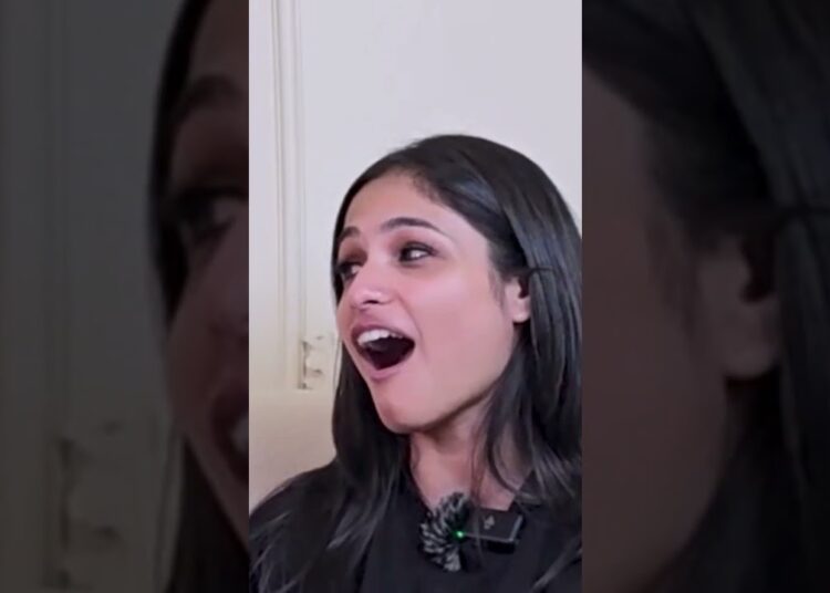 kaha hai aise ladkee 😭@Shreyakalraa #shorts #gossips #talks