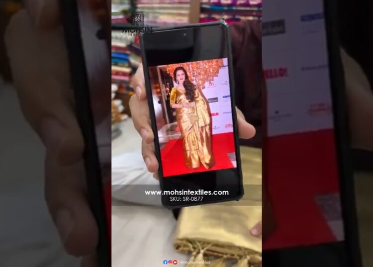 Finally, Recreated Rekha Celebrity Saree!