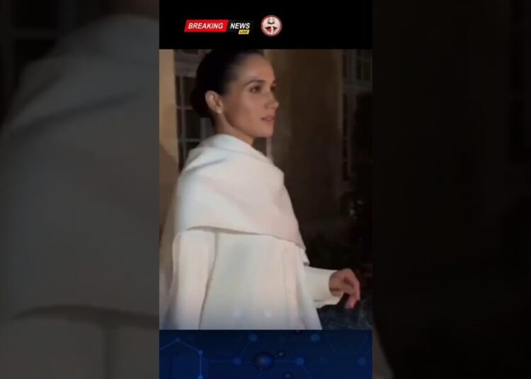 MEGXIT GOSSIP UPDATE @PaulaMChannel @Juliaunleashed #PrinceWilliam #news #meghanmarkle