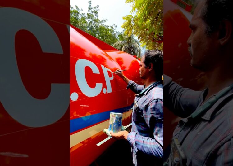 MIND-BLOWING Street Artist Hand Paints Magic on a Truck #viral #art #trending #shorts