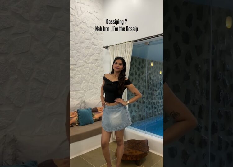 I’m the Gossip 💅 || #sneholic #shorts #relatable #trending
