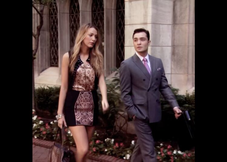 Who is your favorite gossip girl character? #gossipgirl #blairwaldorf #serenavanderwoodsen #shorts