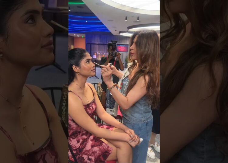Maine karwaya celebrity makeup atrist se makeup😍 #shorts #minivlog #lifestyle #trending shorts