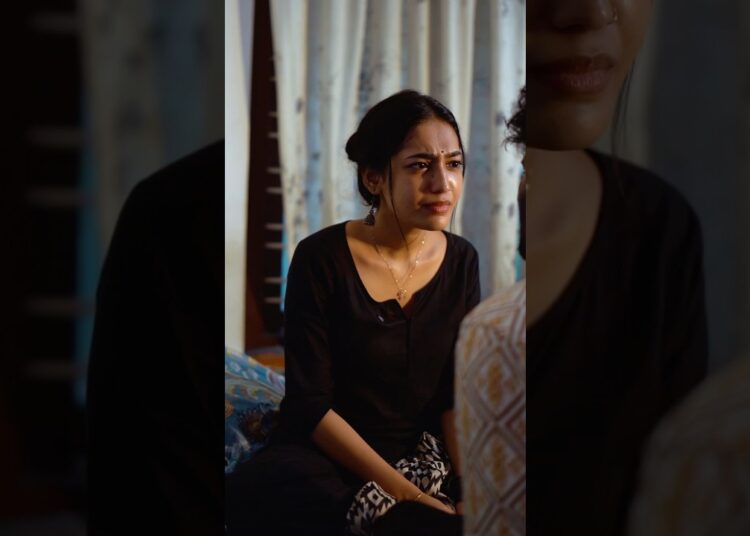 എന്തെങ്കിലും gossip അറിഞ്ഞാൽ അത് വീട്ടിൽ വന്ന് പറയാതെ ഒരു സുഖം ഇല്ല 😂