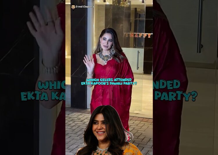 Celebrities At Ekta Kapoor Diwali Party #bollywood #ektakapoor #diwaliparty