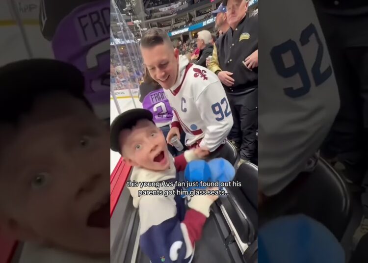 CELEBRITIES SURPRISE FAN MOMENTS #funny #foryou #fun #surprise
