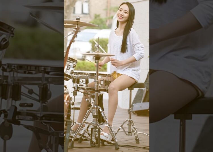 Unforgettable Live Music Performance by Gorgeous Artists #music #livemusic #cover #shorts