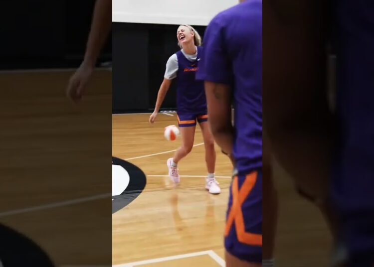 #sophiecunningham #basketball #WNBA #caitlinclark #celebrity #foryou #fypシ