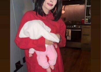 20 Times Celebrities Showed That Common Sense Wasn’t Part Of Their Halloween Costume