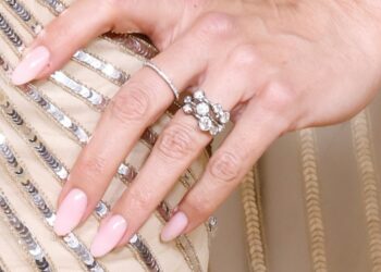 2026 Wedding Nail Trends: Jelly, Translucent-sheer and Soft-square