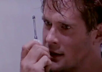 A Raunchy, R-Rated 90s Sci-Fi Is Best Ever Die Hard Knockoff