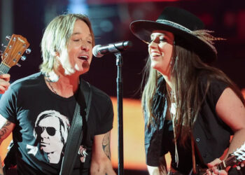 A Resurfaced Interview With Keith Urban's Guitarist Tells Us All We Need To Know About Those Dating Rumors