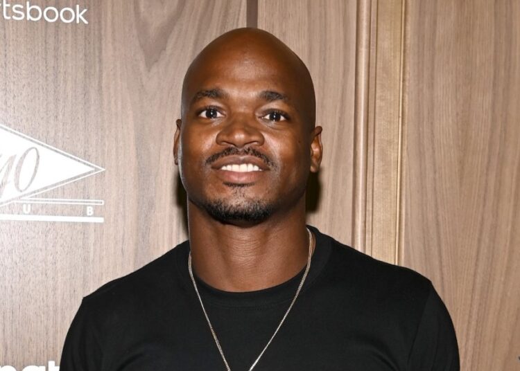 Adrian Peterson Arrested for Unlawful Weapon Carrying and DWI