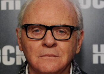 Anthony Hopkins opens up about moment he realized he was an alocholic - Celebrity News - Entertainment