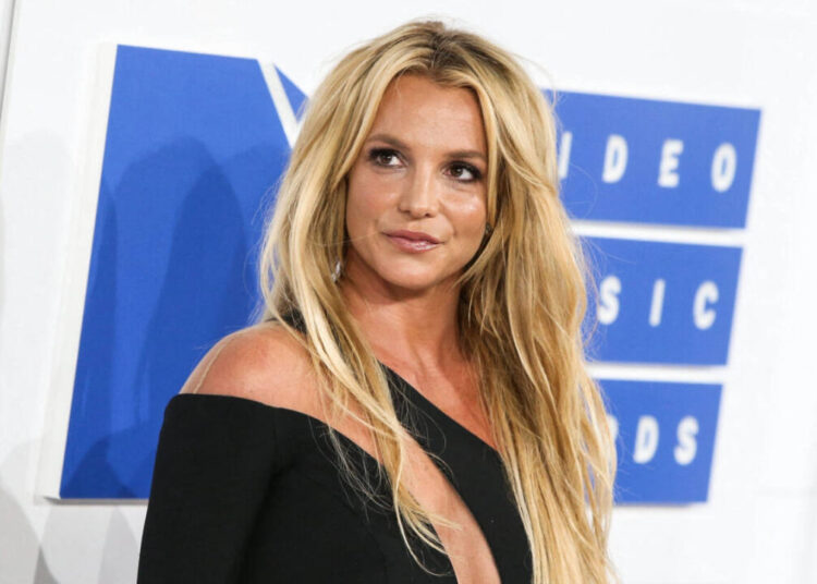 Britney Spears Claims She Has ‘Brain Damage,’ Calls Out ‘Garbage’ Being Said Amid Kevin Federline Memoir – Star Magazine