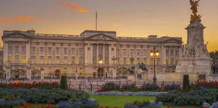 Buckingham Palace (The Royal Collection)
