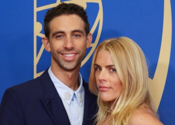 Busy Philipps Is Dating Soap Star Blake Berris, Makes Red Carpet Debut 