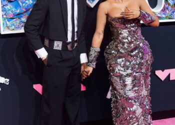 Cardi B’s Ex Offset Talks ‘Stepping Out’ During Their Marriage Amid Divorce: ‘I Made Bad Decisions’ – Star Magazine