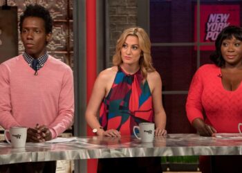 Celebrity gossip shows from Page Six and Daily Mail bring a tabloid war to TV