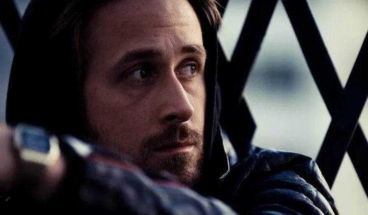 Ryan Gosling as Dean Pereira wearing a hoodie in Blue Valentine
