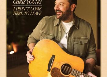 Chris Young 'I Didn't Come Here To Leave' Album Art