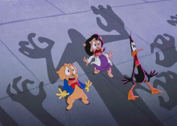 Eric Bauza as the voices of Daffy Duck and Porky Pig and Candi Milo as Petunia Pig screaming in fright in The Day the Earth Blew Up: A Looney Tunes Movie