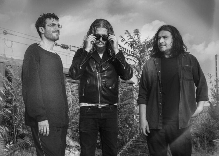 Darkside Shares Dynamic New Single “One Last Nothing”