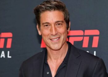 David Muir's private family life outside ABC studio - Celebrity News - Entertainment