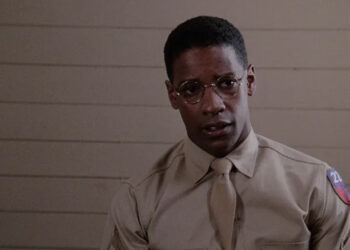 Denzel Washington as PFC. Melvin Peterson looking disheartened in A Soldier's Story
