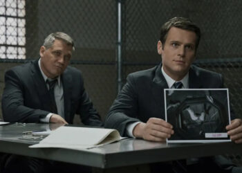 Holt McCallany as Bill Tench and Jonathan Groff as Holden Ford in 'Mindhunter'