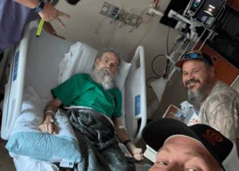 Duck Dynasty’s Silas 'Uncle Si' Robertson Is Hospitalized After Complications