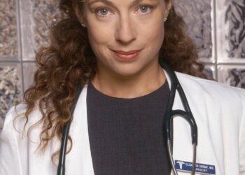 ER Star Alex Kingston Reveals Womb Cancer Diagnosis