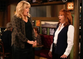Melissa Peterman, Reba McEntire in 'Happy's Place'