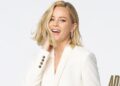 From Hollywood Hits to Canned Rosé, Elizabeth Banks Blurs the Lines Between Entertainment and Marketing