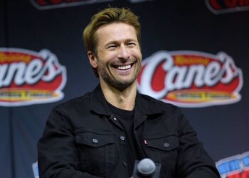 Glen Powell shares classic Hollywood workout trick - Celebrity News - Entertainment