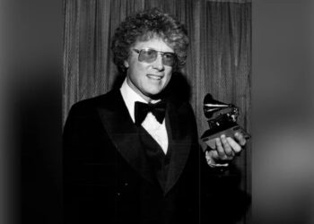 Grammy-winning composer, arranger, and vocalist Ian Freebairn-Smith, known for his work on films, television shows, and commercial music including the theme from “A Star Is Born,” has died at 93.