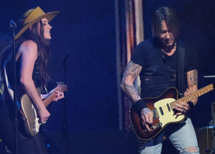 Guitarist in Keith Urban and Nicole Kidman’s divorce has 'boyfriend' - Celebrity News - Entertainment