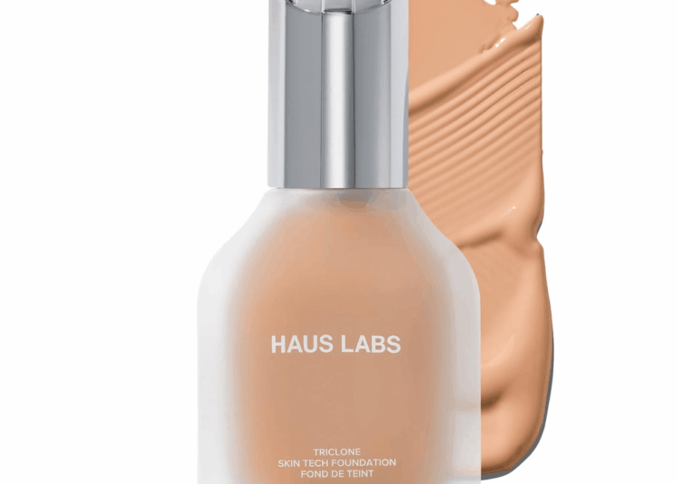 Triclone Skin Tech Foundation
