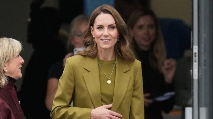 The touching truth behind Kate Middleton’s strict no-smartphone rule for her children.MEGA