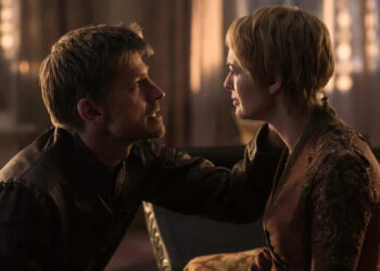 Jaime looking desperately at Cersei on Game of Thrones