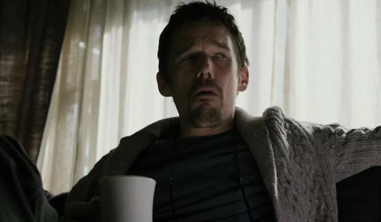 Ethan Hawke as Ellison Oswalt looking deeply concerned in SInister