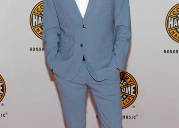 Honoree Kenny Chesney attends the Medallion Ceremony for the Class of 2025 at Country Music Hall of Fame and Museum on October 19, 2025 in Nashville, Tennessee.
