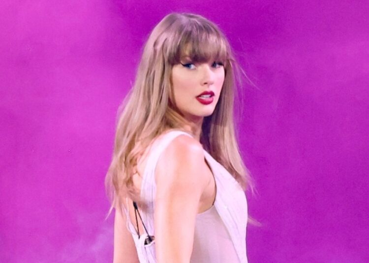 Is Taylor Swift Planning to Go on Tour for Life of a Showgirl?