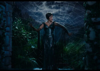 Jennifer Lopez in 'Kiss of the Spider Woman' / Roadside Attractions