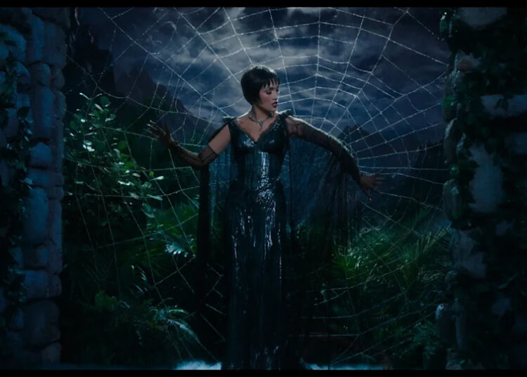 Jennifer Lopez in 'Kiss of the Spider Woman' / Roadside Attractions