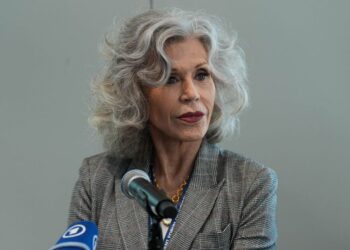 Jane Fonda slams Democratic leaders with three word takedown - Celebrity News - Entertainment